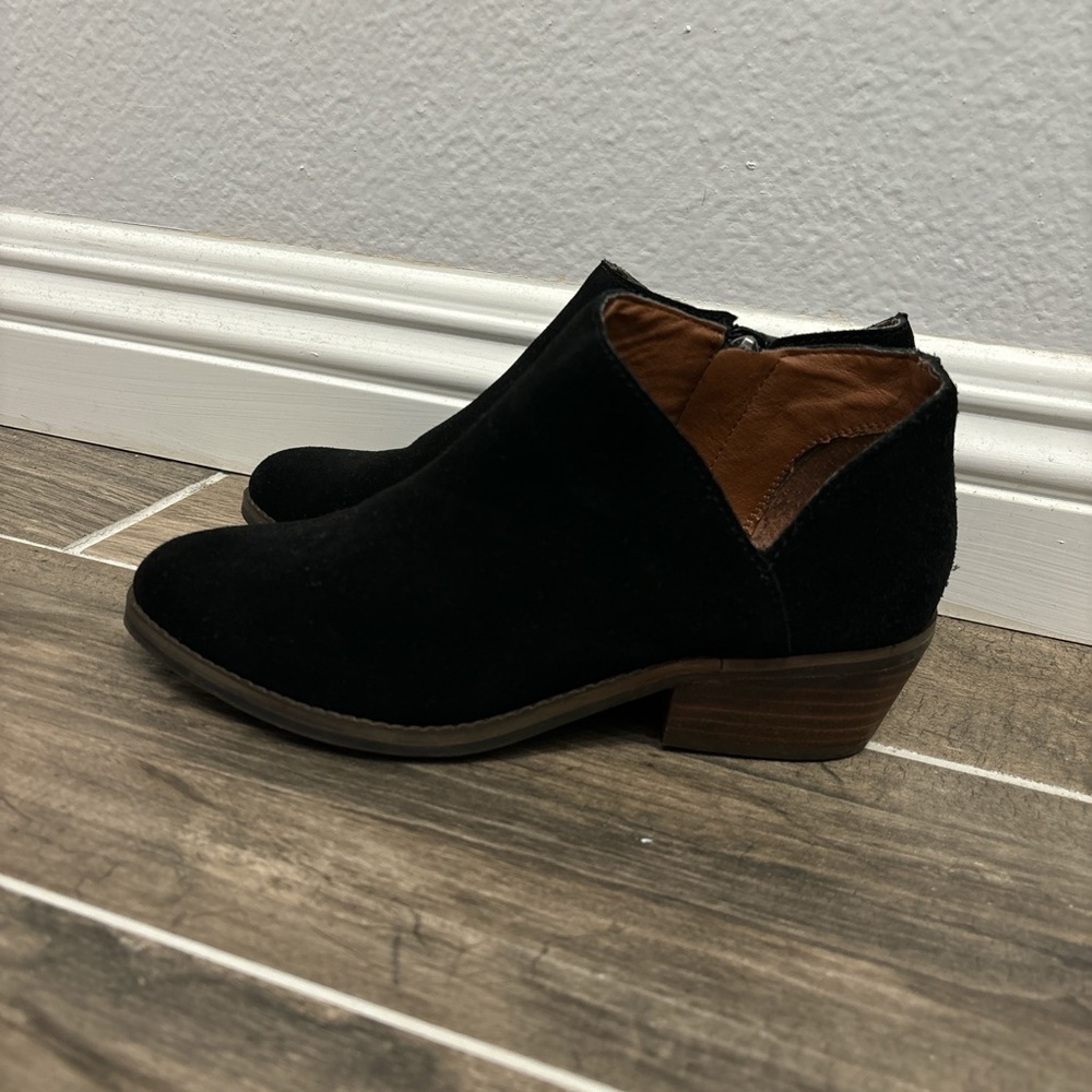 Lucky Brand black suede block heel ankle boots